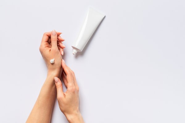 Les meilleurs soins des lèvres et crèmes pour mains pour une routine rapide