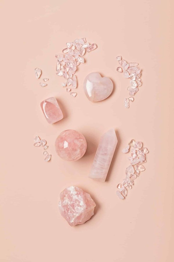 Plongez dans l'univers de la lithothérapie avec galaxie minéraux